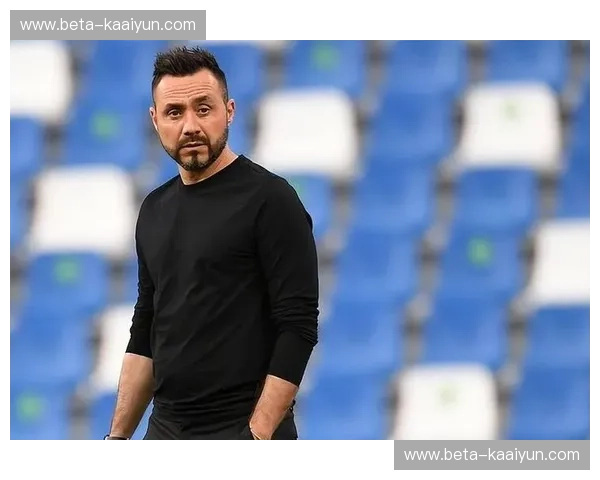 马赛客场惨败后球迷机场抗议 德泽尔比帅位岌岌可危